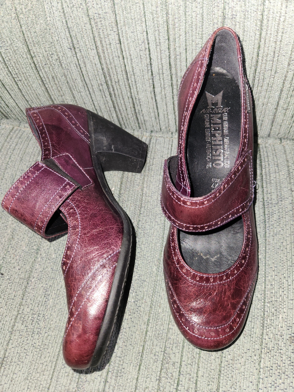 🍉Mephisto Women's Mary Jane Heels in Burgundy